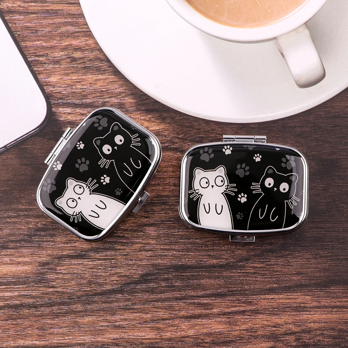 Cartoon Black And White Cat Tr - Tablet Accessories recension och pris